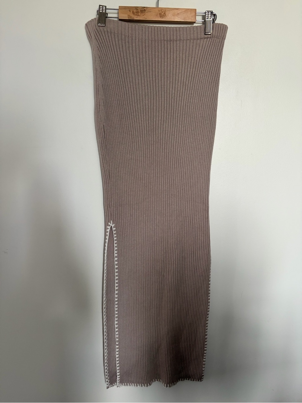 NAADAM Ribbed Maxi Skirt in Taupe with Contrast Stitch - Small
